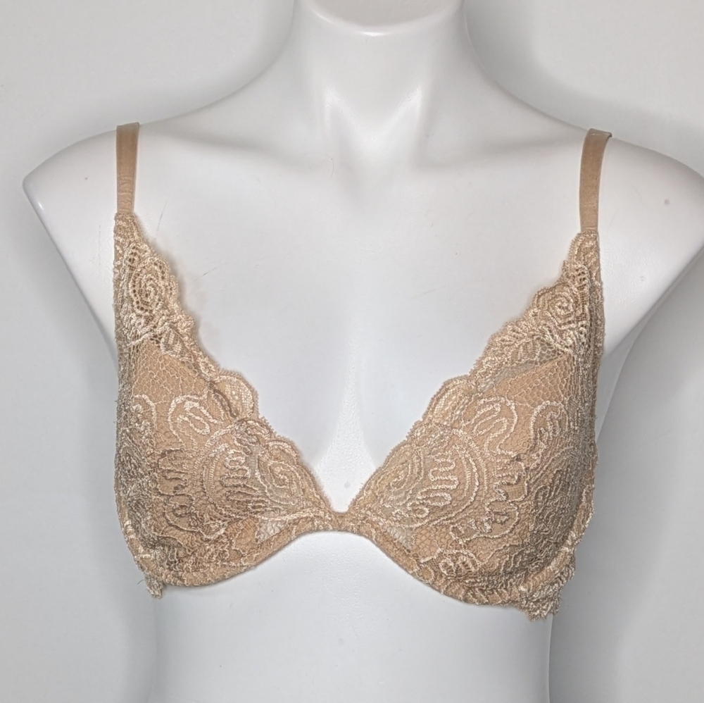 Victoria's Secret Cream Lace Push Up Without Padding Bra 36D